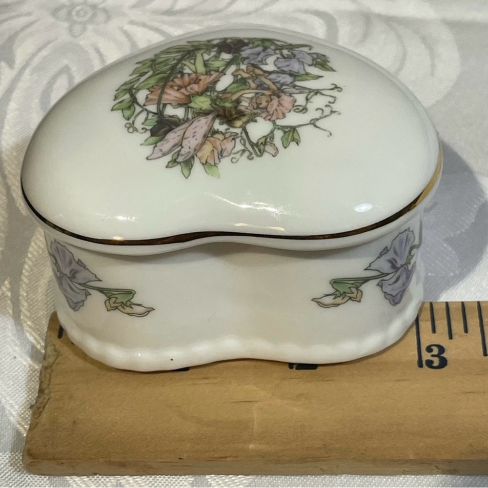 Enesco Heart Box with Fairy & Floral and Gold Accents GUC - Picture 7 of 8